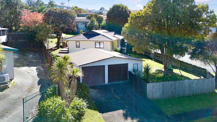 26 Garton Drive Massey_3