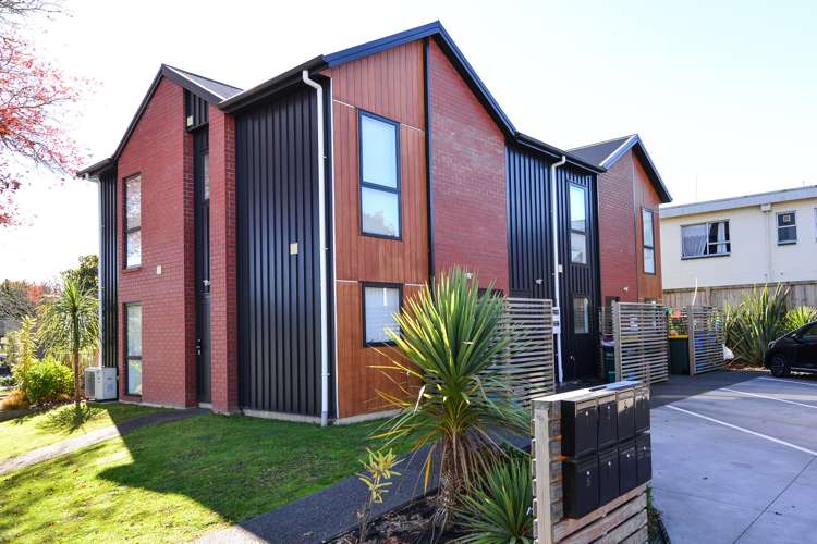 2/13 Palmerston Street Hamilton Central_18