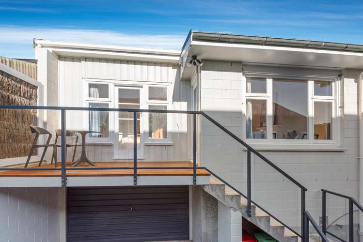 2/19 Repton Street Merivale_1