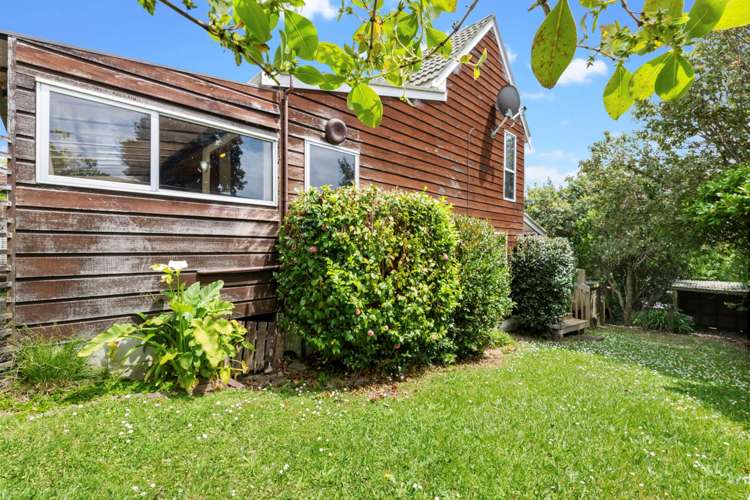 2/7 Waiau Street Torbay_12