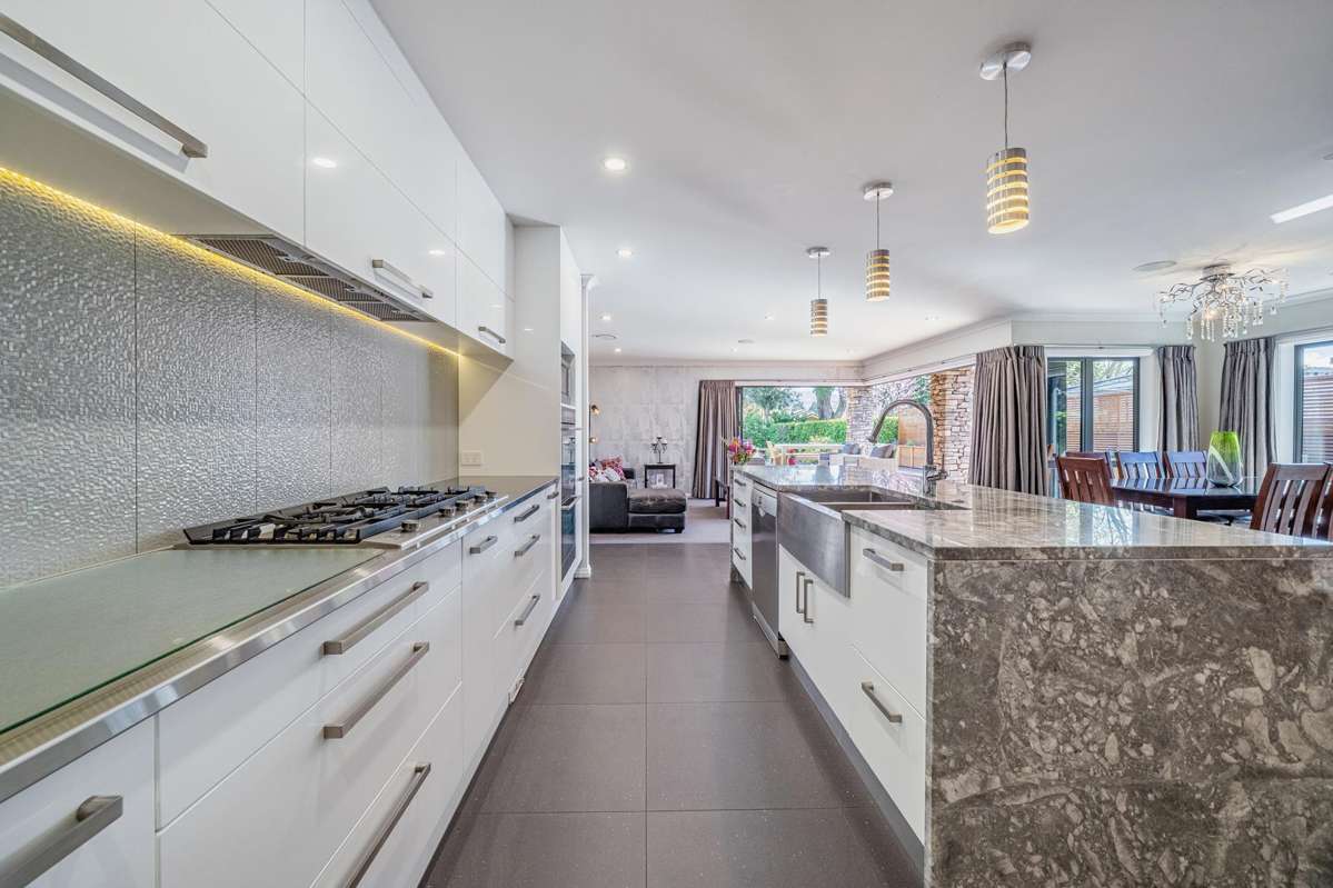 8 Benzie Avenue_5