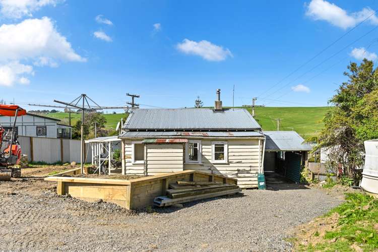 147 Renown Road Waikokowai_5