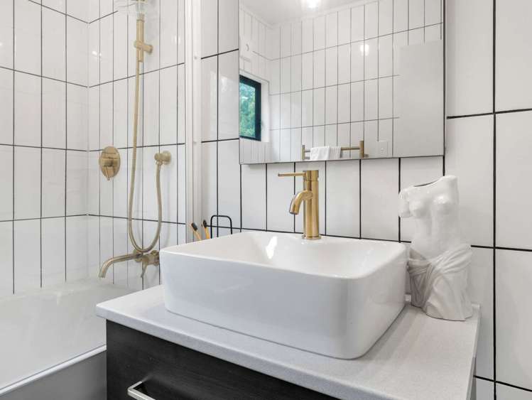 49a Great North Road Saint Johns Hill_21