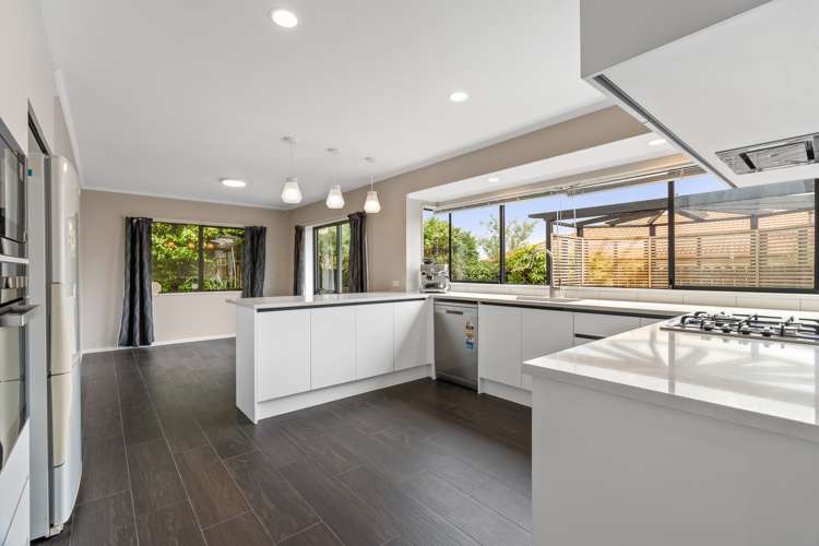 7 Longford Park Drive Takanini_8