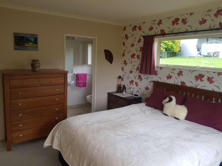 14 Hall Road Milton_9