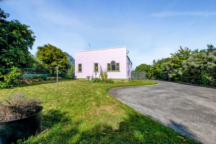 87 South Road Manaia_31