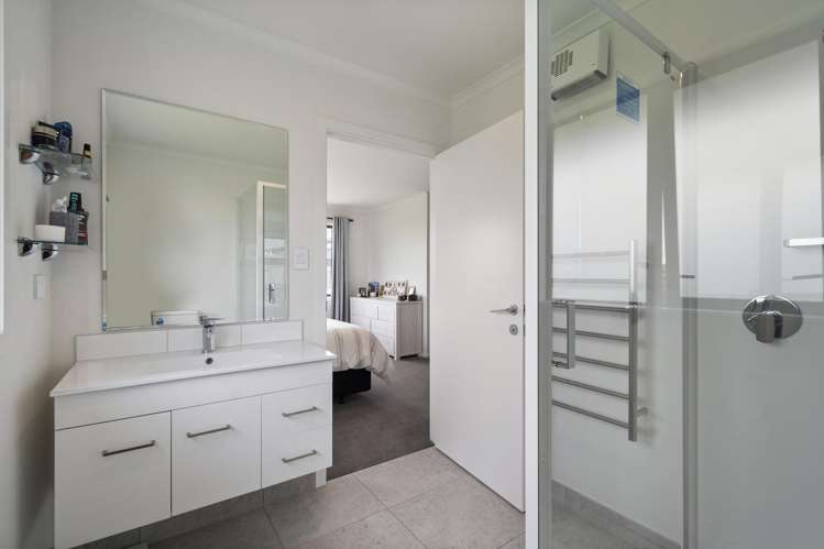 21 Sardinia Grove Fitzherbert_19