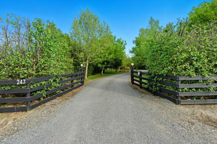 247 Collins Road Lincoln_38