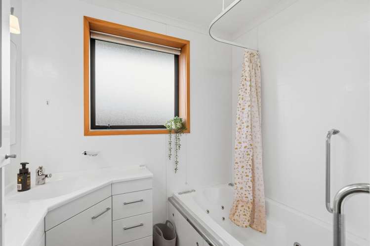 37 Renfrew Street Waikiwi_15