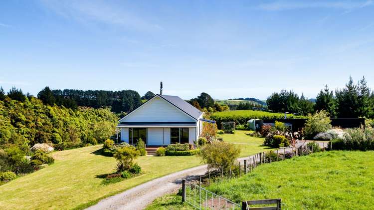 172 Whakamara Road Manutahi_27