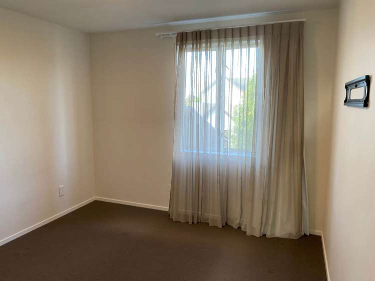 3 Stitchbird Crescent Papakura_10