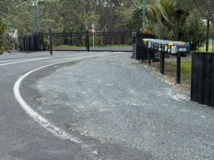 3 Awaroa Creek Rise_2