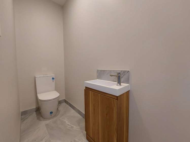 12/10 Newington Road Henderson_6