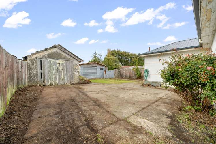 224 Pomona Street Strathern_22