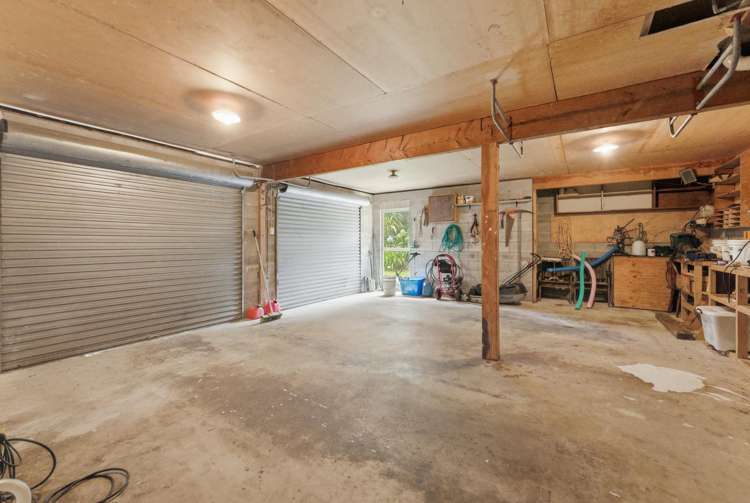 5 Magnolia Drive Westown_24