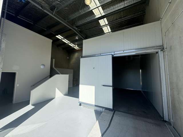 Unit 12, 33 Nga Mahi Road Sockburn_1