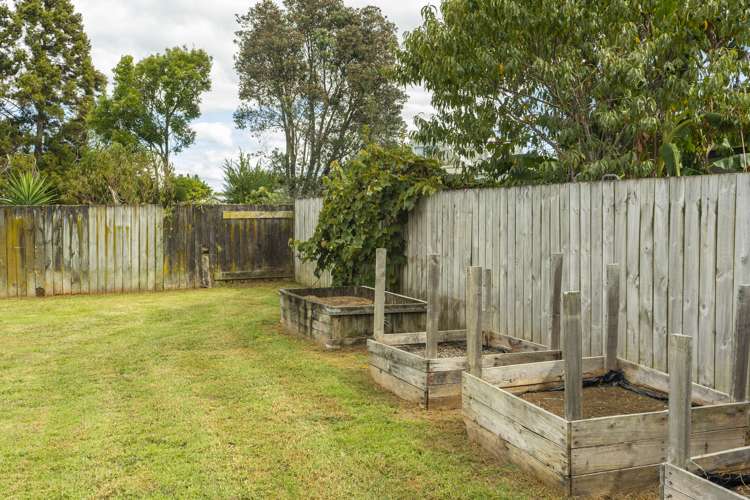 8 Steere Place Tikipunga_21