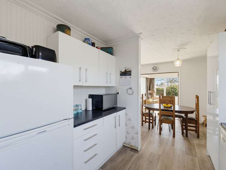42 Daniels Road Redwood_11
