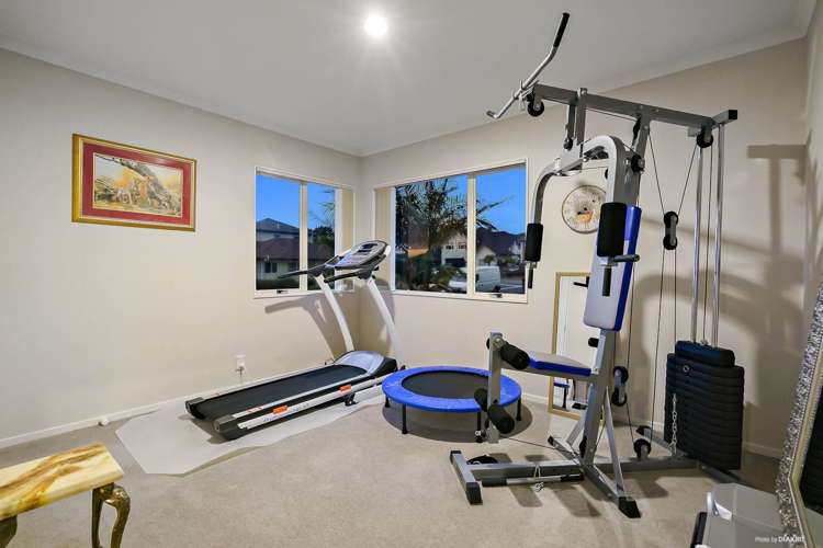 13 Seresin Crescent Flat Bush_18