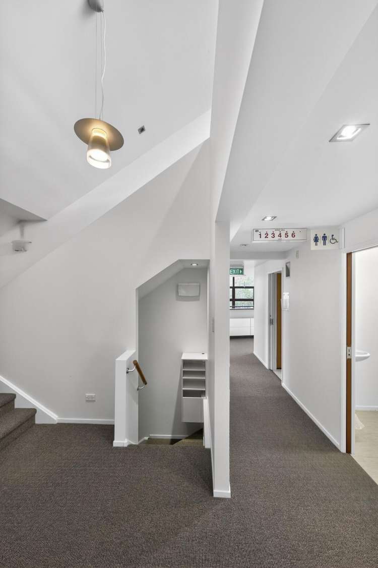 Units S, Q & R, 326 Sunset Road Mairangi Bay_11