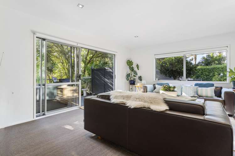 26 Crossland Place Maraetai_12