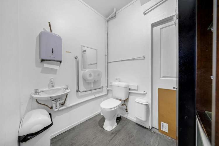 25 Paramount Drive Henderson_10