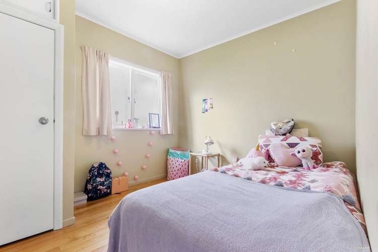 48 Savoy Road Glen Eden_16