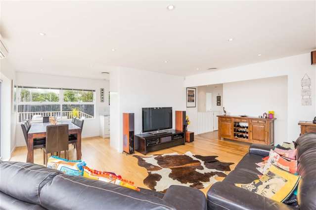 114 Eskdale Road Birkdale_2