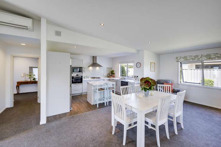 16 Begley Place Frimley_3