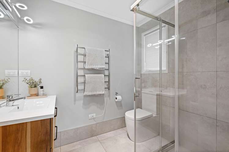 23 Pebble Beach Boulevard Kamo_16