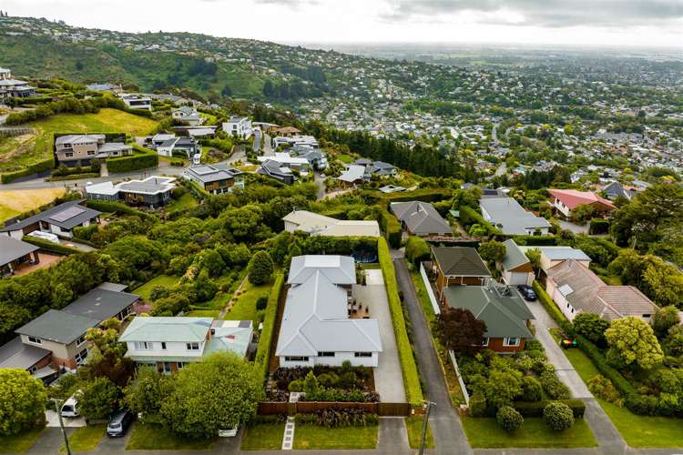 126 Huntsbury Avenue Huntsbury_27