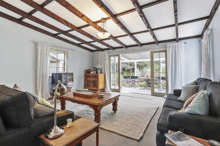 15 Huia Road Titirangi_9