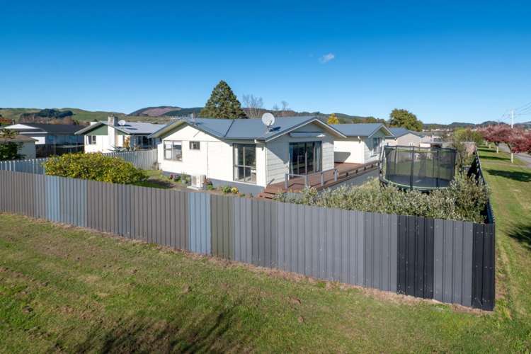 17 Byron Grove Owhata_24