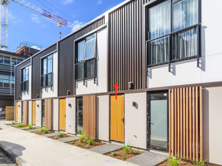 A/42 Dudley Street_0