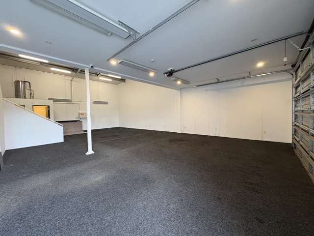 2/160 Ferry Road Waltham_1