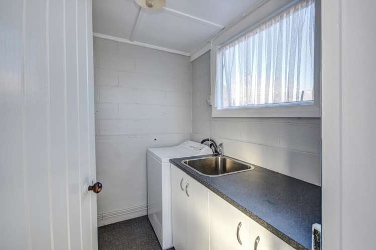 22 Ross Street Mosgiel_13