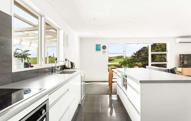 179 Taiapa Road Muriwai_3