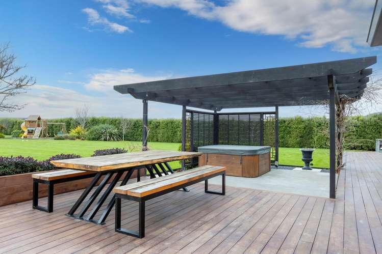 28 Landsborough Drive Darfield_17