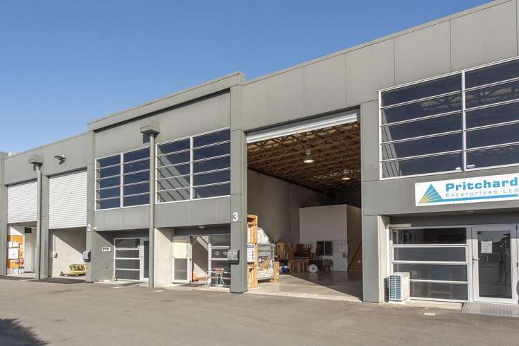 Unit 3 31-33 Riverbank Road Otaki_1