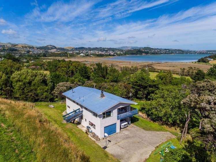 102 Paekakariki Hill Road Pauatahanui Porirua City Houses for