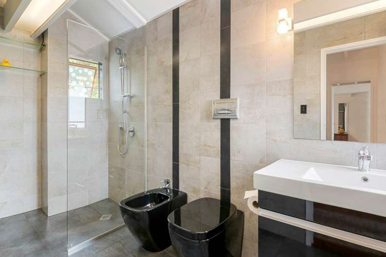 1/1 Mulberry Place Glenfield_8