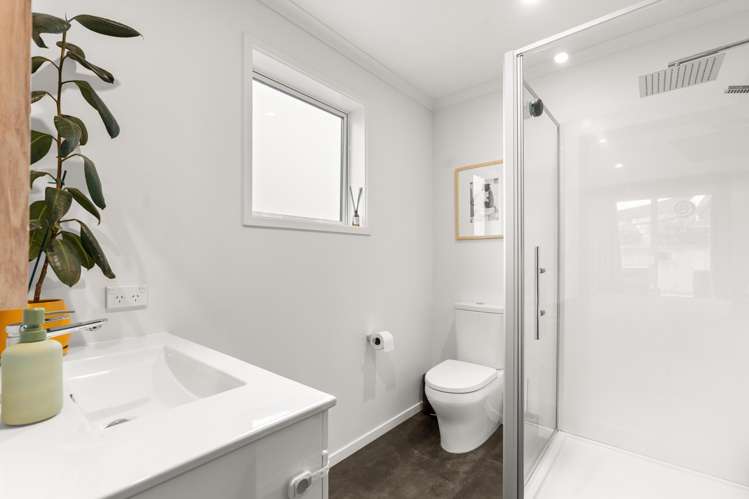 116 Solway Crescent Solway_16