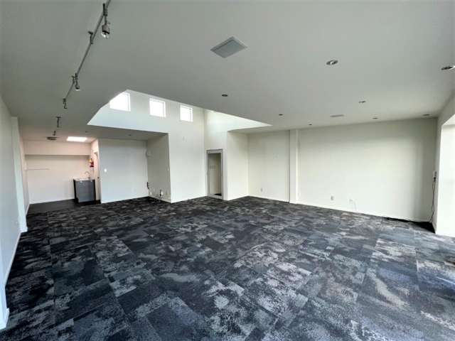 2 Humphreys Drive Ferrymead_2