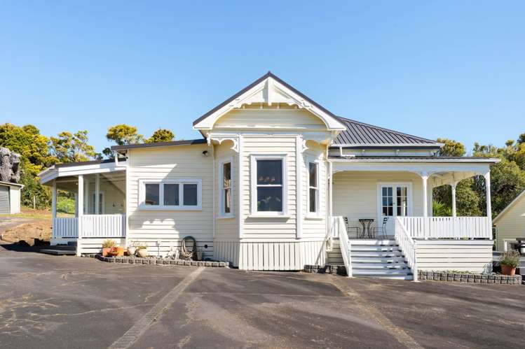 306 Glengarry Road Glen Eden_6