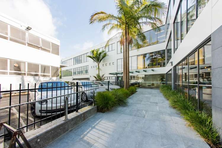 Level 1/132 Hurstmere Road Takapuna_5
