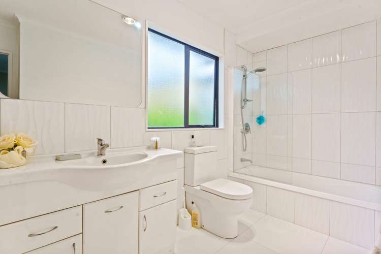 4 Greenway Rise Gulf Harbour_13