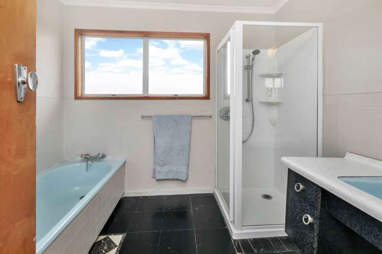 18 Slako Crescent Ruakaka_12