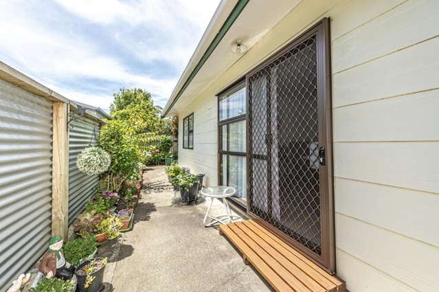 2/12 Niblett Street Whanganui Central_2