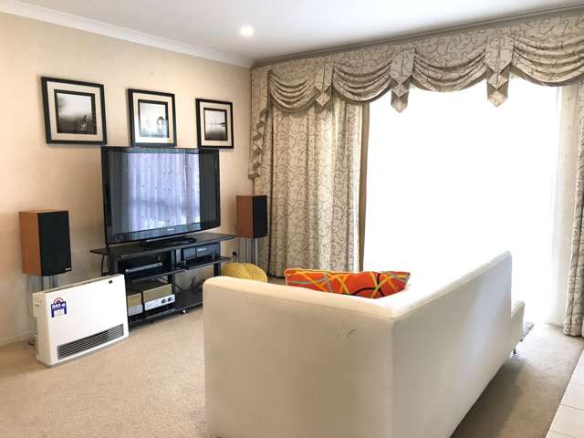 17 Ainwick Road Flat Bush_4