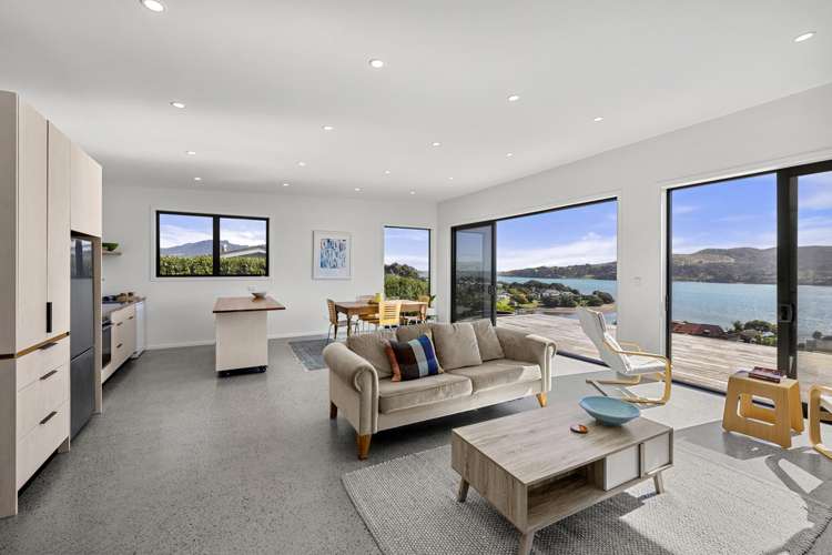 15 Rose Street Raglan_15